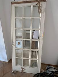 Porta scorrevole a vetri