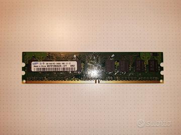 Memorie SAMSUNG DDR2 DIMM (1GB) per desktop