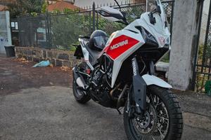 Moto Morini X-cape 650 cerchi raggi