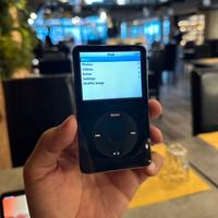 Apple iPod Classic 5ª Gen 30GB – Nero (MA146LL)