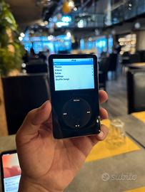 Apple iPod Classic 5ª Gen 30GB – Nero (MA146LL)