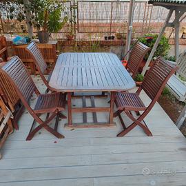 Tavolo da esterno in legno + 4 sedie