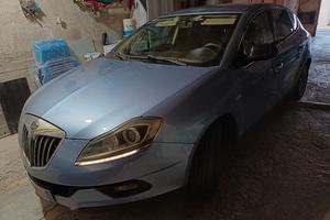 lancia delta 1.6 mjtd 120cv