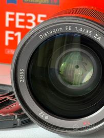 Zeiss  distagon T 35mm  1.4  Sony  E mount