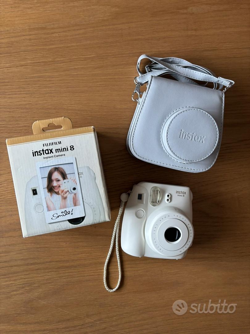 Fotocamera istantanea Fujifilm Instax Mini 99 alla prova