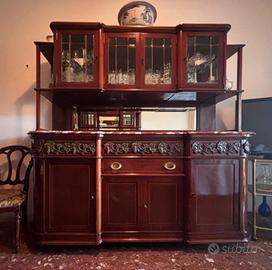 Elegante Corredo di Antiquariato Fine '800