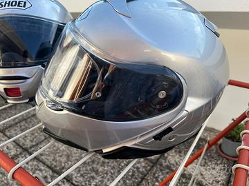 Caschi modulari Shoei