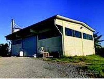 Immobile in asta di 331 m² con 1 locale a Quattord