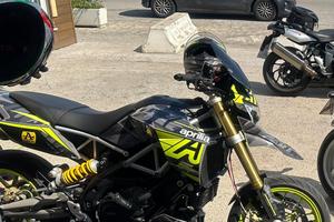 Aprilia Dorsoduro 1200