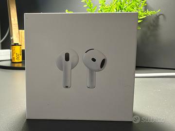 Apple AirPods 4 Auricolari