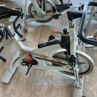 11 BIKE SPINNING