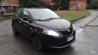 Lancia Ypsilon 1.2 Gold con soli 60000 km