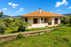 Villa bifamiliare Laureana Cilento
