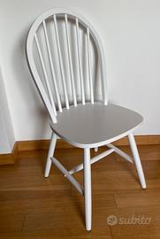 Quattro sedie in legno laccate - come nuove