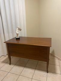 Scrivania in legno