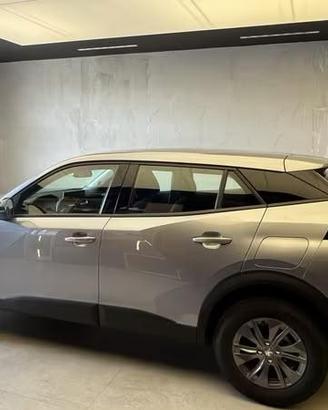 Peugeot 2008 PureTech 130cv pari al nuovo