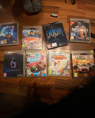 Play Station 3 + 14 giochi e altri accessori
