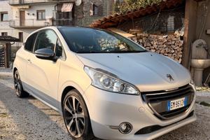 Peugeot 208 1.6 HDi Allure – Ice Velvet