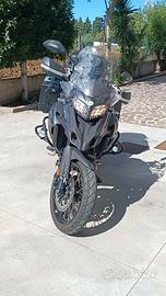 Moto touring Benelli TRK 502x - 2022