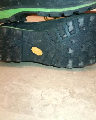 Scarpone da montagna