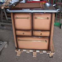 Stufa economica a legna beige focolare in ghisa