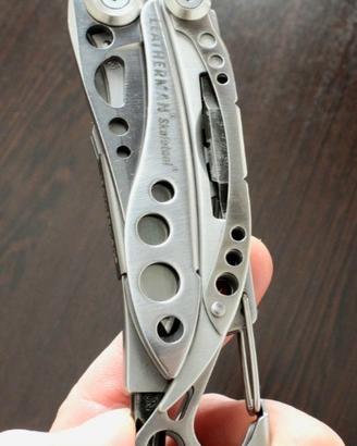 Pinza multiuso Skeletool 