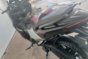 Tmax 560 25 anniversario 