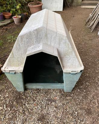 Cuccia cane plastica da esterno