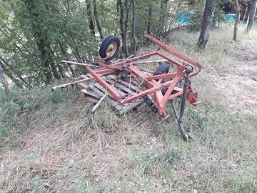 Attrezzi agricoli pezzi di ricambio