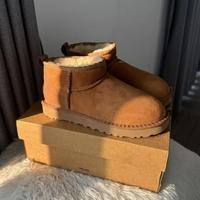 Stivali da neve UGG Mini, taglia 39
