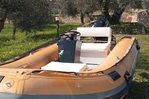 Gommone  25 cv e Carrello