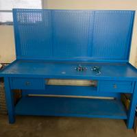 Bancone da lavoro in acciaio 