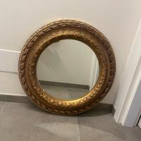 Specchio d'epoca con cornice dorata a mano