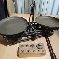 Stupenda piccola bilancia d'epoca da 5 KG.