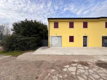 VILLA A SCHIERA A VERONA