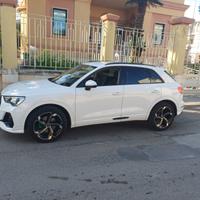 SUV  AUDIQ3 ANNO 2019 2^SERIE IMPECCABILE