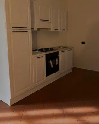 Cucina completa di elettrodomestici 