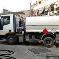 IVECO con cisterna 7700 lt