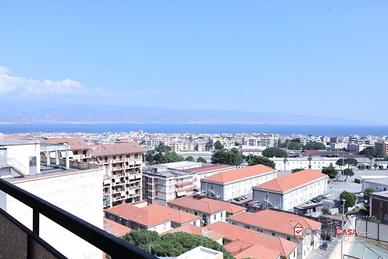 Viale Italia panoramico PENTAVANI con box auto