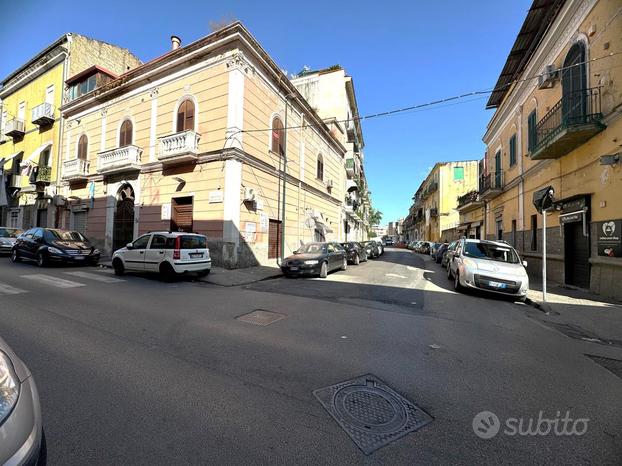 DEPOSITO A NAPOLI