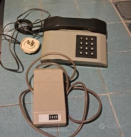 telefono di casa vintage e contascatti