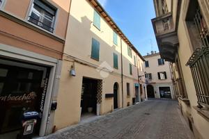 3 LOCALI A IMOLA