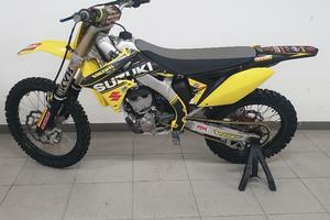 Suzuki RM 250 Z Cross