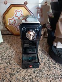 Macchinetta caffè capsule illy 