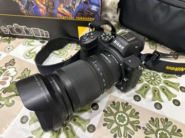 Nikon z5 con 24-200 vr