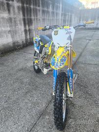 SUZUKI Rmz 250