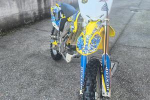 SUZUKI Rmz 250