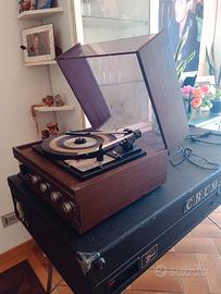Giradischi con amplificatore LESA matic