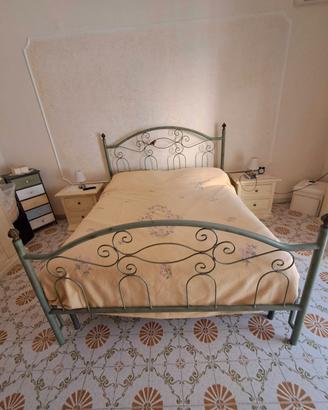 LETTO MATRIMONIALE 