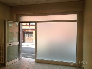 Ufficio ristrutturato adiacente zona centrale